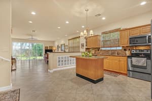 2560 NE 11th Street, Pompano Beach, FL 33062 - MLS#R11144717