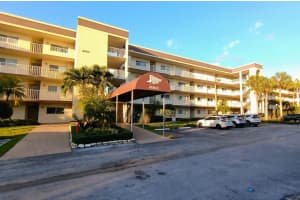 4735 E Lucerne Lakes Boulevard E 413, Lake Worth, Fl 33467, Lake Worth