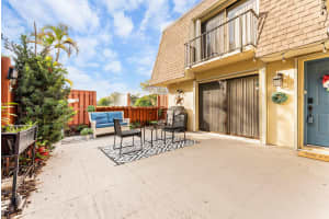 2949 SW 22nd Avenue 27a, Delray Beach, FL 33445 - MLS#R11144766