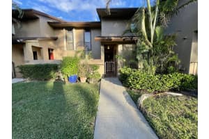 2372 Nw 39th Avenue, Coconut Creek
