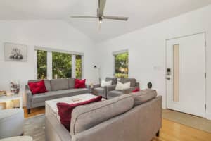 711 Ardmore Road, West Palm Beach, FL 33401 - MLS#R11144874