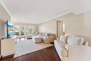 100 Pelican Pointe Drive 101, Delray Beach, FL 33483 - MLS#R11144875