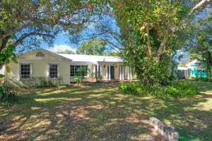 2717 Sunrise Boulevard, Fort Pierce, FL 34982 - MLS#R11144879