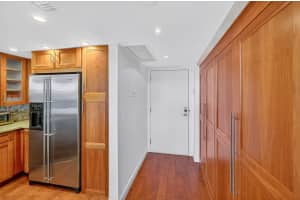 2555 Collins Avenue 606, Miami Beach, FL 33140 - MLS#R11144905