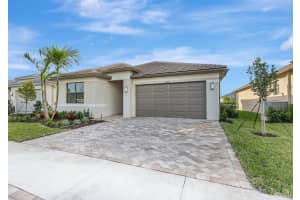 12416 Blue Mangrove Parkway, Port Saint Lucie, FL 34987 - MLS#R11144955
