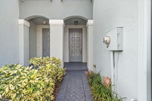 1927 Alamanda Way, Riviera Beach, FL 33404 - MLS#R11144973