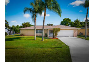 649 SE Clifton Lane, Port St Lucie, FL 34983 - MLS#R11145036