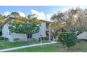 15 Lake Vista Trail 206, Port Saint Lucie, FL 34952 Sold 04/23/26