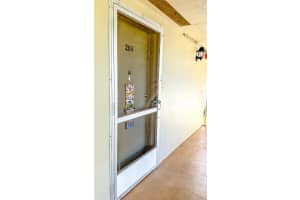 15 Lake Vista Trail 206, Port Saint Lucie, FL 34952 Sold 04/23/26