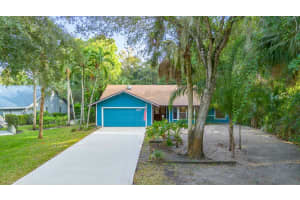 1090 SE Buttonwood Circle SE, Stuart, FL 34997 - MLS#R11145174