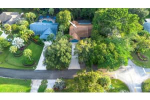 1090 SE Buttonwood Circle SE, Stuart, FL 34997 - MLS#R11145174
