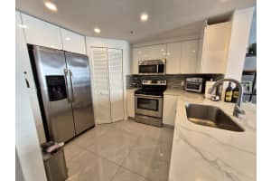 701 Brickell Key Boulevard, Miami, FL 33131 - MLS#R11145193