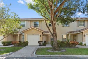 6374 Park Lake Circle, Boynton Beach, FL 33437 - MLS#R11145248