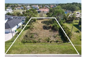 5849 Mesa Circle, Port Saint Lucie, FL 34986 - MLS#R11145291