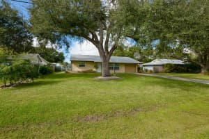 5409 Sunset Boulevard, Fort Pierce, FL 34982 - MLS#R11145308