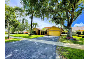 1701 Nw 97th Terrace, Plantation, Fl 33322, Plantation
