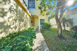 130 Canterbury Place, Royal Palm Beach, FL 33414 - MLS#R11145356