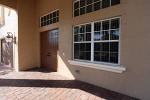 2322 SW Newport Isles Boulevard, Port Saint Lucie, FL 34953 - MLS#R11145385