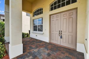 2205 SW Newport Isles Boulevard, Port Saint Lucie, FL 34953 - MLS#R11145423