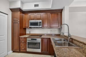 1660 Renaissance Commons Boulevard, Boynton Beach, FL 33426 - MLS#R11145446