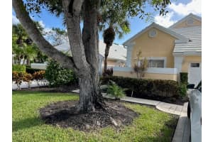 1100 Lytham Court, West Palm Beach, FL 33411 - MLS#R11145468