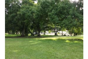 810 10th Street, Okeechobee, FL 34972 - MLS#R11145472