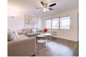 134 Berkshire F, West Palm Beach, Fl 33417, West Palm Beach