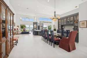 6 Cloister Circle, West Palm Beach, FL 33401 - MLS#R11145505