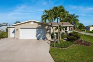 3116 8th Hole Drive, Port Saint Lucie, FL 34952 - MLS#R11145546