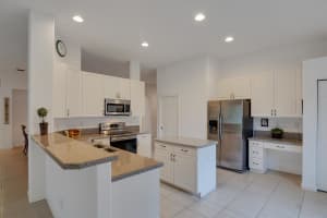 665 Kenwood Drive SW, Vero Beach, FL 32968 - MLS#R11145553