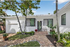 215 N Seacrest Circle, Delray Beach, FL 33444 - MLS#R11145559