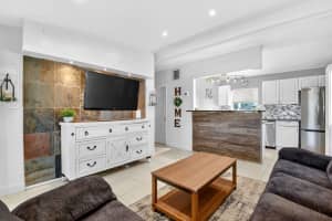 540 Brown Road, Lake Worth, FL 33462 - MLS#R11145572