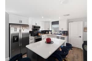 100 SW Sw 17th Street Street, Pompano Beach, FL 33060 - MLS#R11145576