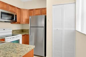 671 Cypress Lake Boulevard D21, Deerfield Beach, FL 33064 - MLS#R11145611