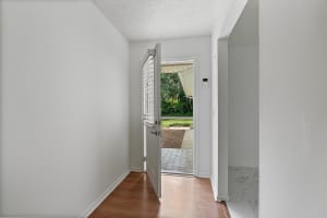 881 46th Avenue, Vero Beach, FL 32966 - MLS#R11145623