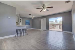 32 Crossings Circle, Boynton Beach, FL 33435 - MLS#R11145628