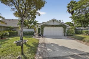 381 Park Forest Way, Wellington, FL 33414 - MLS#R11145630