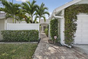 381 Park Forest Way, Wellington, FL 33414 - MLS#R11145630