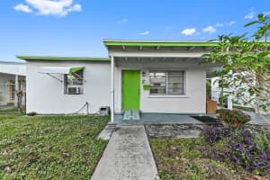 715 C Street, Lake Worth Beach, FL 33460 - MLS#R11145644