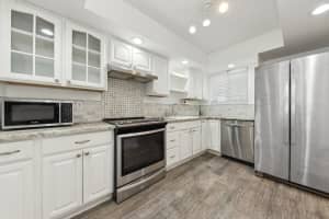 3186 Via Poinciana 115, Lake Worth, FL 33467 - MLS#R11145722