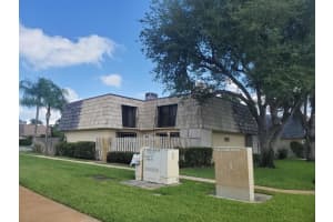 2464 Waterside Drive, Lake Worth, FL 33461 - MLS#R11145779