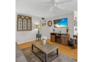 480 Horizons W 212, Boynton Beach, FL 33435 - MLS#R11145793