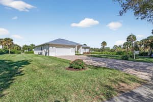 8249 SE Dharlys Street, Hobe Sound, FL 33455 - MLS#R11145830