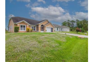 992 Seneca Avenue, Sebastian, FL 32958 - MLS#R11145861