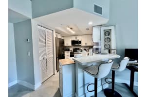 2033 SE 10th Avenue 620, Fort Lauderdale, FL 33316 - MLS#R11145877