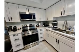 2033 SE 10th Avenue 620, Fort Lauderdale, FL 33316 - MLS#R11145877