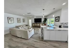 100 SW 11th Avenue, Boca Raton, FL 33486 - MLS#R11145893