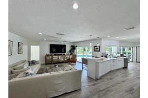 100 SW 11th Avenue, Boca Raton, FL 33486 - MLS#R11145893