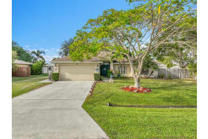 579 SE Marydale Terrace, Port Saint Lucie, FL 34983 Sold 01/30/26