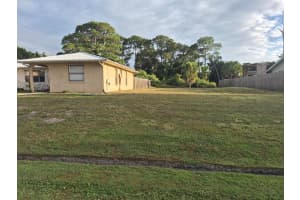 250 Walters Terrace, Port Saint Lucie, FL 34983 - MLS#R11146006